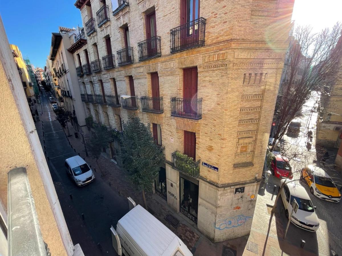Madrid Central Gran Via Suites Екстериор снимка
